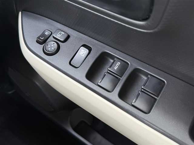 スズキ クロスビー HYBRID MX 岩手県 2019(令1)年 5.2万km ピュアホワイトP メモリナビ　Ｂｌｕｅｔｏｏｔｈ再生　フルセグＴＶ　ＥＴＣ　ターボ　純正１６ＡＷ　ＬＥＤ　ＥＴＣ　バックＣ　純正フロアマット　横滑り防止　ダウンヒル　Ｓヒーター　ＣＤ／ＤＶＤ再生　スマートキー