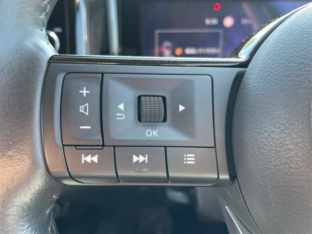 日産 ノート X FOUR 岩手県 2022(令4)年 4.3万km ブリリアントシルバー プロパイロット　日産コネクトナビ　ＡｐｐｌｅＣａｒＰｌａｙ　ＡｎｄｒｏｉｄＡｕｔｏ　フルセグ　ＨＤＭＩ　全周囲カメラ　ビルトインＥＴＣ　シートヒーター　ＢＳＭ　ステアリングヒーター　デジタルミラー