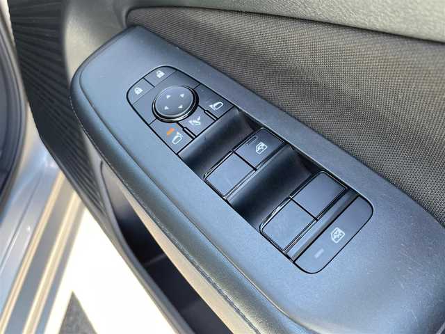 日産 ノート X FOUR 岩手県 2022(令4)年 4.3万km ブリリアントシルバー プロパイロット　日産コネクトナビ　ＡｐｐｌｅＣａｒＰｌａｙ　ＡｎｄｒｏｉｄＡｕｔｏ　フルセグ　ＨＤＭＩ　全周囲カメラ　ビルトインＥＴＣ　シートヒーター　ＢＳＭ　ステアリングヒーター　デジタルミラー