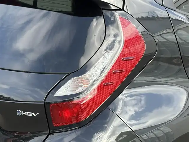 トヨタ アクア G 岩手県 2024(令6)年 2.4万km ブラックマイカ 禁煙車/4WD/AC100V/寒冷地仕様/フロントワイパーデアイサー/ミラーヒーター/純正ディスプレイオーディオ/→Bluetooth/FM/AM/バックカメラ/ステアリングスイッチ/追従型クルーズコントロール/レーンキープアシスト/衝突軽減システム/前後コーナーセンサー/横滑り防止装置/オートハイビーム/オートライト/LEDヘッドライト/〇プッシュスタート/〇電動格納ミラー/〇ウィンカーミラー/〇シガーソケット/〇USBポート/〇スマートキー/〇フロアマット/ミラー型ドライブレコーダー/ETC