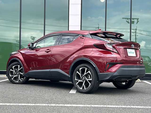 トヨタ Ｃ－ＨＲ ハイブリッド 1．8G 福岡県 2018(平30)年 2.6万km センシュアルレッドマイカ アルパイン製９インチビックXナビ/バックカメラ/ハーフレザーシート/スマートキー/ETC車載機/オートライト/オートハイビーム/サイドエアバック/純正１８インチアルミホイル