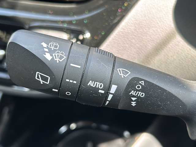 トヨタ Ｃ－ＨＲ ハイブリッド 1．8G 福岡県 2018(平30)年 2.6万km センシュアルレッドマイカ アルパイン製９インチビックXナビ/バックカメラ/ハーフレザーシート/スマートキー/ETC車載機/オートライト/オートハイビーム/サイドエアバック/純正１８インチアルミホイル