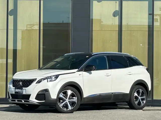 プジョー ３００８ GT ブルー HDi 石川県 2020(令2)年 2.3万km 白 ガラスサンルーフ/純正HDDナビ/衝突軽減装置/横滑り防止装置/アダプティブブラインドスポットモニター/アクティブクルーズコントロール/レーンキープアシスト/コーナーセンサー/ETC/全周囲カメラ/運転席・助手席メモリー付きパワーシート/運転席・助手席シートヒーター/電動リアゲート/パドルシフト/LEDヘッドライト