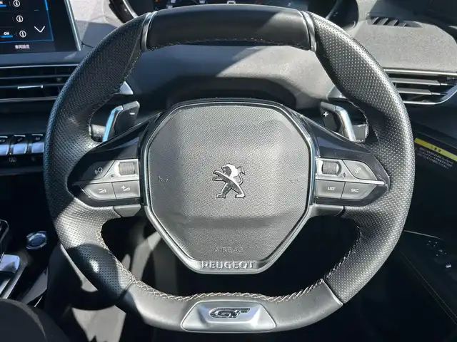 プジョー ３００８ GT ブルー HDi 石川県 2020(令2)年 2.3万km 白 ガラスサンルーフ/純正HDDナビ/衝突軽減装置/横滑り防止装置/アダプティブブラインドスポットモニター/アクティブクルーズコントロール/レーンキープアシスト/コーナーセンサー/ETC/全周囲カメラ/運転席・助手席メモリー付きパワーシート/運転席・助手席シートヒーター/電動リアゲート/パドルシフト/LEDヘッドライト
