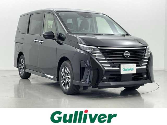 日産 セレナ e－パワー ハイウェイスター V 熊本県 2025(令7)年 0.1千km ダイヤモンドブラック 登録済未使用車/純正１２．３インチナビ　/全周囲カメラ　/後席フリップダウンモニター/両側パワースライドドア　/ビルトインＥＴＣ２．０　/前後クリアランスソナー　/レーダークルーズコントロール　/プロパイロット/踏み間違い防止アシスト/レーンキープアシスト/車線逸脱警報/後側方車両検知警報/先行車発進お知らせ機能/標識認識機能/ブラインドスポットモニター/横滑り防止/置くだけ充電/デジタルインナーミラー/純正16インチAW/オートライト/オートマチックハイビーム/LEDヘッドライト/フォグランプ/スマートキー/プッシュスタート/スペアキー1本/保証書/取扱説明書