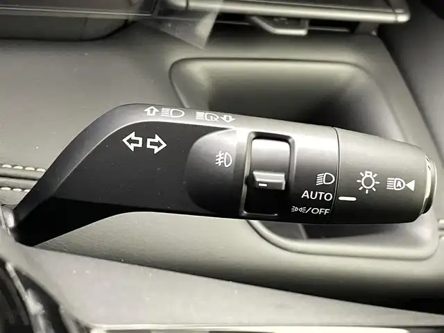 日産 セレナ e－パワー ハイウェイスター V 熊本県 2025(令7)年 0.1千km ダイヤモンドブラック 登録済未使用車/純正１２．３インチナビ　/全周囲カメラ　/後席フリップダウンモニター/両側パワースライドドア　/ビルトインＥＴＣ２．０　/前後クリアランスソナー　/レーダークルーズコントロール　/プロパイロット/踏み間違い防止アシスト/レーンキープアシスト/車線逸脱警報/後側方車両検知警報/先行車発進お知らせ機能/標識認識機能/ブラインドスポットモニター/横滑り防止/置くだけ充電/デジタルインナーミラー/純正16インチAW/オートライト/オートマチックハイビーム/LEDヘッドライト/フォグランプ/スマートキー/プッシュスタート/スペアキー1本/保証書/取扱説明書