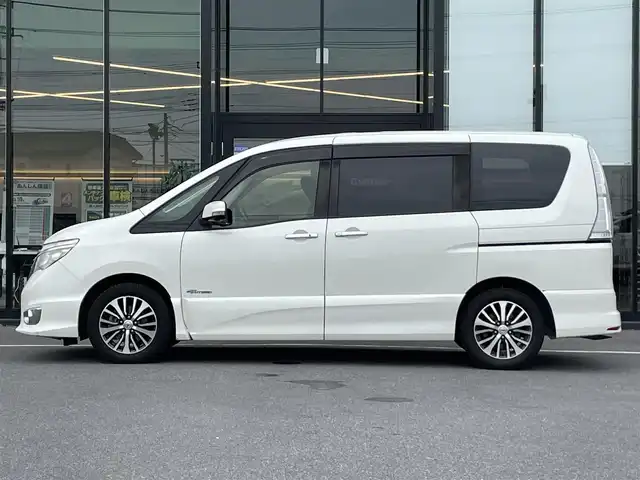 日産 セレナ HWS S HV Vセレ +SeftyⅡ 茨城県 2015(平27)年 6.1万km ブリリアントホワイトパール 純正ナビ/MC315D-W/クルコン/ETC/両側パワスラ/前後ドラレコ/前後コーナーセンサー/アイドリングストップ/オートライト/Fフォグ/LEDライト/純正フロアマット/純正アルミホイール/横滑り防止装置/レーンキープアシスト/衝突被害軽減システム/シートバックテーブル/ロールサンシェード
