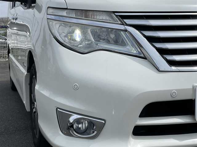 日産 セレナ HWS S HV Vセレ +SeftyⅡ 茨城県 2015(平27)年 6.1万km ブリリアントホワイトパール 純正ナビ/MC315D-W/クルコン/ETC/両側パワスラ/前後ドラレコ/前後コーナーセンサー/アイドリングストップ/オートライト/Fフォグ/LEDライト/純正フロアマット/純正アルミホイール/横滑り防止装置/レーンキープアシスト/衝突被害軽減システム/シートバックテーブル/ロールサンシェード