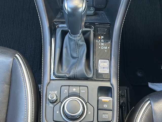 マツダ ＣＸ－３ 20S エクスクルーシブモッズ 静岡県 2018(平30)年 5.7万km セラミックM 純正SDナビ/・CD/・DVD/・フルセグＴＶ/・Bluetooth/・USB/・AM/・FM/主要装備/・衝突軽減/・レーンキープ/・追従クルコン/・コーナーセンサー前後/・HUD/・全方位カメラ/・BSM/・レザーシート/・シートヒーターD/N席/・パワーシートD席/・ハンドルヒーター/・パドルシフト/・LEDヘッドライト/・オートハイビーム/・フォグランプ/・電動パーキングブレーキ/・オートホールド/・純正フロアマット/・純正アルミホイール