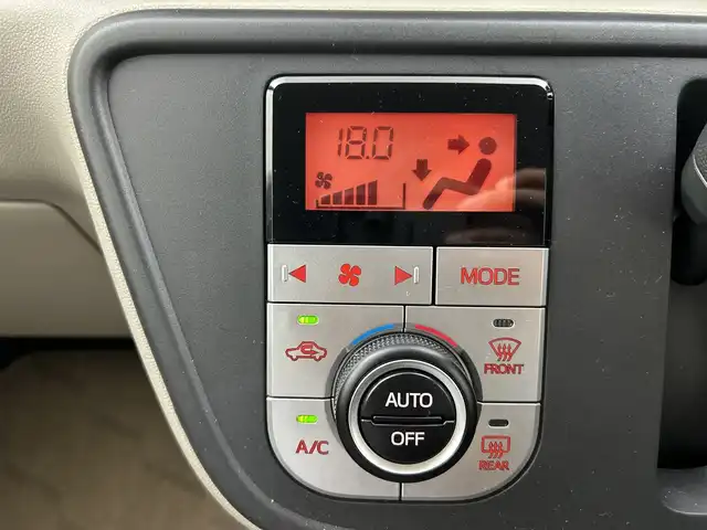 トヨタ パッソ X Lパッケージ 三重県 2023(令5)年 0.6万km キナコメタリック /純正7インチナビ//バックカメラ//衝突軽減ブレーキ//車線逸脱システム//オートハイビーム//コーナーセンサー//ETC//フロアマット//スマートキー×2