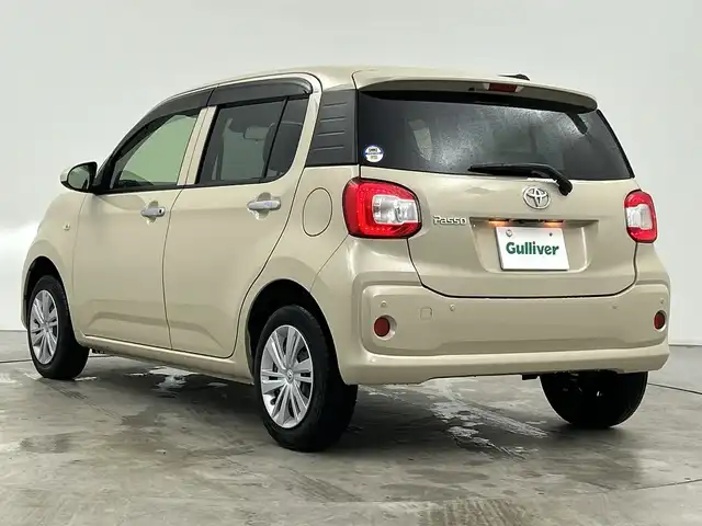 トヨタ パッソ X Lパッケージ 三重県 2023(令5)年 0.6万km キナコメタリック /純正7インチナビ//バックカメラ//衝突軽減ブレーキ//車線逸脱システム//オートハイビーム//コーナーセンサー//ETC//フロアマット//スマートキー×2