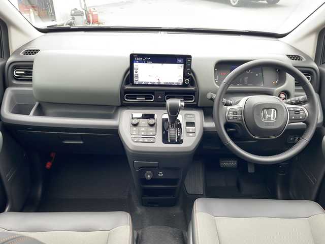 ホンダ フリード ハイブリット e:HEV クロスター 三重県 2025(令7)年 0.1千km メテオロイドグレーメタリック 純正９インチコネクトナビ/アップルカープレイ/ＢＳＭ/両側パワースライドドア/バックカメラ/前席シートヒーター/追従クルーズコントロール/コーナーセンサー/ＵＳＢ給電/ＬＥD/ハーフレザーシート/ステアリングリモコン/禁煙車