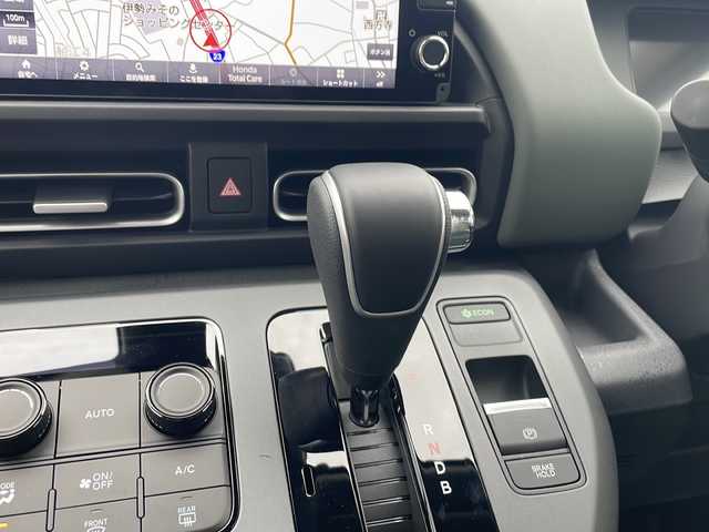 ホンダ フリード ハイブリット e:HEV クロスター 三重県 2025(令7)年 0.1千km メテオロイドグレーメタリック 純正９インチコネクトナビ/アップルカープレイ/ＢＳＭ/両側パワースライドドア/バックカメラ/前席シートヒーター/追従クルーズコントロール/コーナーセンサー/ＵＳＢ給電/ＬＥD/ハーフレザーシート/ステアリングリモコン/禁煙車