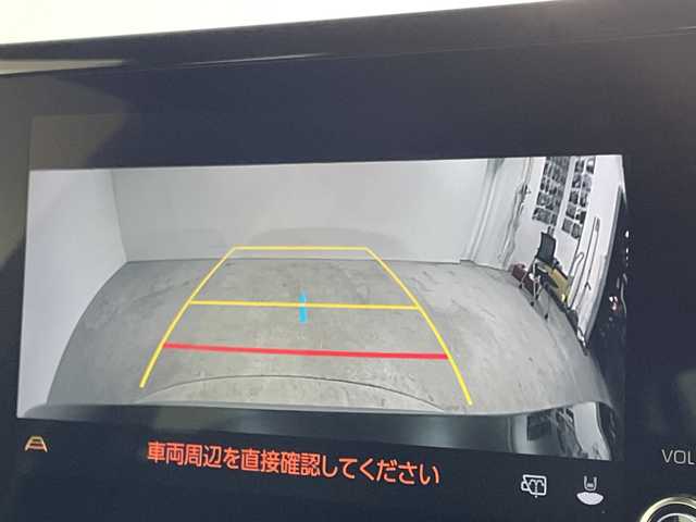 トヨタ プリウス X 福岡県 2023(令5)年 0.4万km シルバーメタリック ワンオーナー禁煙車純正ナビ(フルセグＴＶ/Bluetooth)バックモニタートヨタセーフティーETCコーナーセンサーレーダークルコンオートブレーキホールドドラレコスペアキー有りLEDヘッドライト