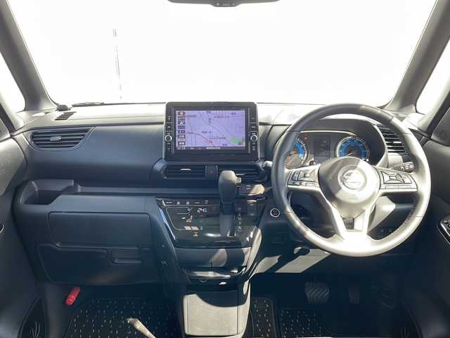 日産 ルークス HWS Gターボ プロパイロットED 福岡県 2020(令2)年 5.6万km スパークリングレッド/ブラック 純正９インチナビ/（Bカメラ、CD、DVD、Bluetooth、SD、AM、FM）/全方位カメラ/プロパイロット/後方送風機/両側パワースライドドア/レーダークルーズコントロール/ハンズフリースライドドア/後席テーブル/後席サンシェード/ドラレコ前/純正15インチホイール/車線逸脱警報/先行車発信お知らせ/フォグランプ/純正ドアバイザー/電格ミラー/ステリングボタン/電動パーキングブレーキ/オートホールド/ISOFIX/LEDヘッドライト