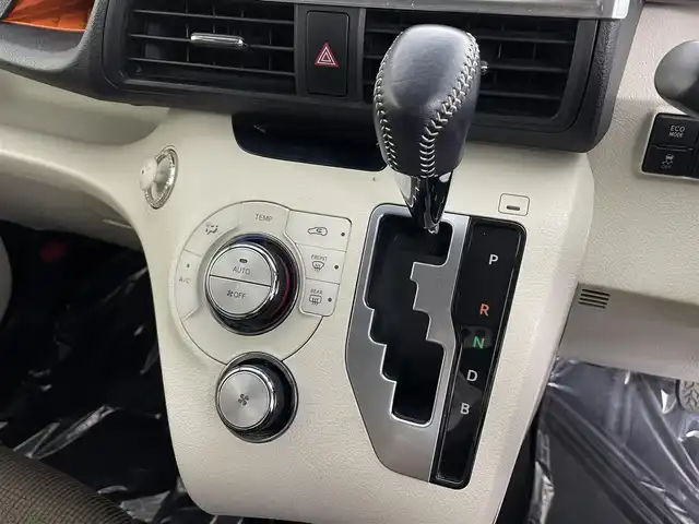 トヨタ シエンタ ハイブリッド G 埼玉県 2016(平28)年 10.7万km ヴィンテージブラウンパールクリスタルシャイン 純正ナビ　両側　Ｂカメラ　衝突軽減　ＬＥＤ　ビルトインＥＴＣ　ドライブレコーダー　衝突被害軽減ブレーキ　純正フロアマット　スマートキー　Ｂｌｕｅｔｏｏｔｈ　フルフラット　ウォークスルー