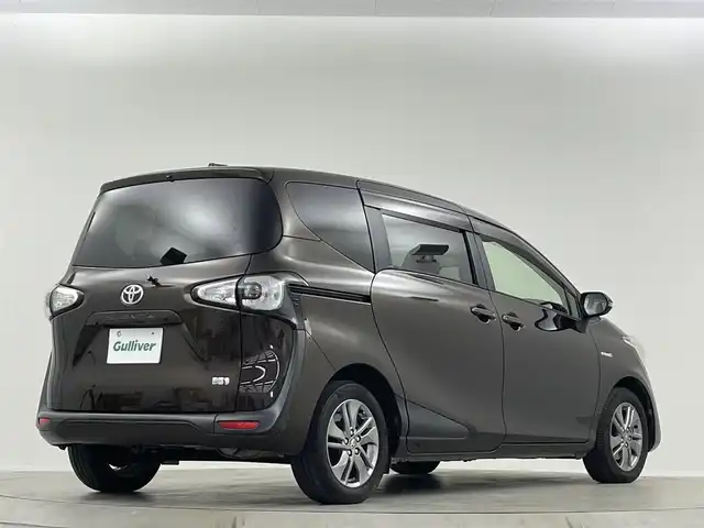 トヨタ シエンタ ハイブリッド G 埼玉県 2016(平28)年 10.7万km ヴィンテージブラウンパールクリスタルシャイン 純正ナビ　両側　Ｂカメラ　衝突軽減　ＬＥＤ　ビルトインＥＴＣ　ドライブレコーダー　衝突被害軽減ブレーキ　純正フロアマット　スマートキー　Ｂｌｕｅｔｏｏｔｈ　フルフラット　ウォークスルー