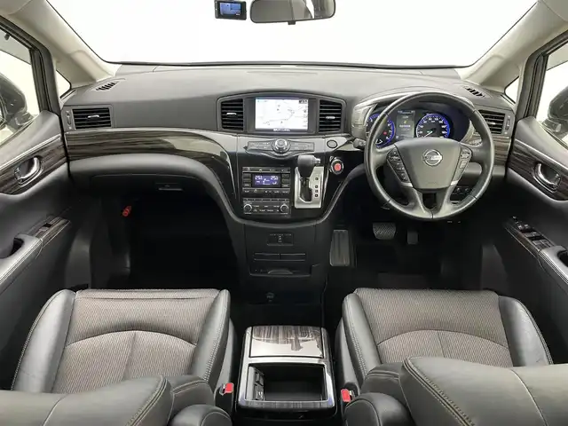 日産 エルグランド 250ハイウェイスターS 岡山県 2016(平28)年 5.8万km ファントムブラック 純正ナビ/（CD/DVD/TV/BT)/全方位カメラ/両側パワースライドドア/電動リアゲート/コーナーセンサー/LEDヘッドライト/オートライト/ハーフレザーシート/前後ドライブレコーダー/衝突軽減ブレーキ/スペアキー