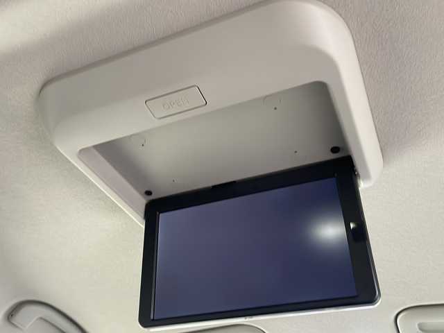 日産 セレナ e－パワー ハイウェイスター V 岩手県 2022(令4)年 4.5万km ブリリアントホワイトパール 寒冷地仕様 10型ナビ フリップダウン 全周囲C プロパイロット デジタルインナーミラー ハンズフリー両側電動スライド フルセグ ETC 合皮革シート シートヒーター ステアヒーター ドラレコ リアヒーターダクト ヒーター付電格ミラー BSM 純正16インチAW ALPINEツィーター