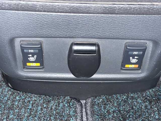 日産 セレナ e－パワー ハイウェイスター V 岩手県 2022(令4)年 4.5万km ブリリアントホワイトパール 寒冷地仕様 10型ナビ フリップダウン 全周囲C プロパイロット デジタルインナーミラー ハンズフリー両側電動スライド フルセグ ETC 合皮革シート シートヒーター ステアヒーター ドラレコ リアヒーターダクト ヒーター付電格ミラー BSM 純正16インチAW ALPINEツィーター