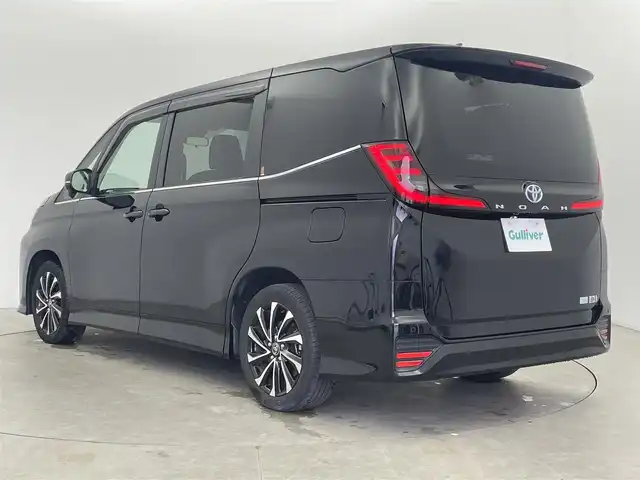 トヨタ ノア ハイブリッド S－Z 富山県 2023(令5)年 1.4万km 黒 ワンオーナー/純正10.5インチナビ/（AM/FM/USB/BT/Miracast/HDMI）/フルセグTV＋CD/DVDデッキ/バックカメラ/レーダークルーズコントロール/プリクラッシュセーフティ/レーンディパーチャーアラート/オートマチックハイビーム/LEDヘッドライト/クリアランスソナー/両側パワースライドドア/ハーフレザーシート/前席シートヒーター/ビルトインETC2.0/ドライブレコーダー/スマートキー×２/プッシュスタート/純正１７インチAW/社外フロアマット/取扱説明書/保証書