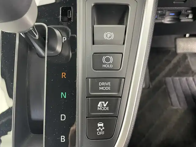 トヨタ ノア ハイブリッド S－Z 富山県 2023(令5)年 1.4万km 黒 ワンオーナー/純正10.5インチナビ/（AM/FM/USB/BT/Miracast/HDMI）/フルセグTV＋CD/DVDデッキ/バックカメラ/レーダークルーズコントロール/プリクラッシュセーフティ/レーンディパーチャーアラート/オートマチックハイビーム/LEDヘッドライト/クリアランスソナー/両側パワースライドドア/ハーフレザーシート/前席シートヒーター/ビルトインETC2.0/ドライブレコーダー/スマートキー×２/プッシュスタート/純正１７インチAW/社外フロアマット/取扱説明書/保証書