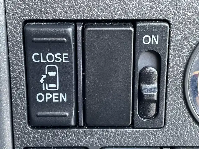 ダイハツ タント カスタム X トップED SA Ⅲ 大阪府 2017(平29)年 2万km ブラックマイカメタリック スマートアシスト/・衝突回避支援ブレーキ機能/・オートマチックハイビーム/純正ナビ/・Bluetooth/ワンセグTV/CD/DVD/ラジオ/主要装備/・バックカメラ/・アイドリングストップ/・・横滑り防止装置/・片側パワースライドドア/・ハーフレザーシート/・シートヒーター/・ベンチシート/・ステアリングスイッチ/・純正フロアマット/・純正AW/・LEDヘッドライト/・フォグランプ/・ETC