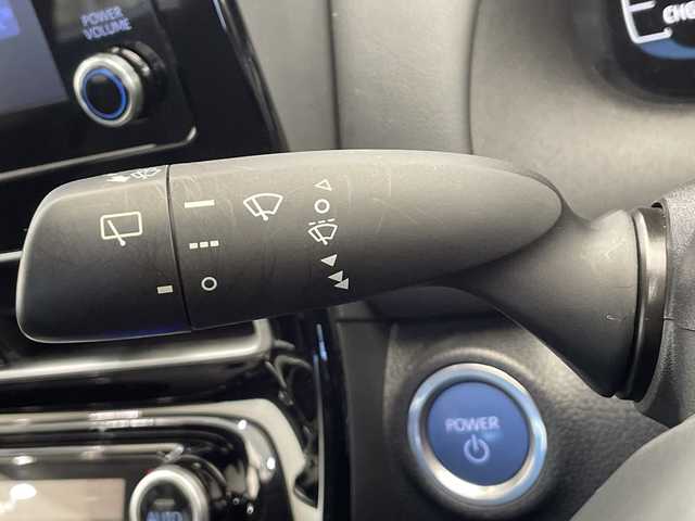 トヨタ アクア G 栃木県 2021(令3)年 4.3万km プラチナホワイトパールマイカ メモリーナビ/Bluetooth/バックカメラ/ビルトインETC/前方純正ドライブレコーダー/LEDライト/スマートキー/プッシュスタート/レーントレーシングアシスト/プリクラッシュセーフティ/レーダークルーズコントロール/ステアリングスイッチ/社外フロアマット