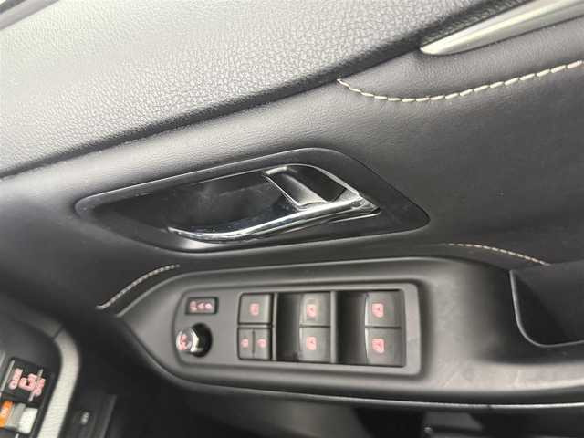 トヨタ エスクァイア ハイブリッド Gi 愛知県 2015(平27)年 6.7万km ホワイトパールクリスタルシャイン ・純正ナビ　NSZT-Y64T/（フルセグＴＶ　ＣＤ　ＤＶＤ　Ｂｌｕｅｔｏｏｔｈ）/・TRDフロントスポイラー/・TRDサイドスカート/・ETDリアバンパースポイラー/・ビルトインＥＴＣ/・バックカメラ/・クルーズコントロール/・両側パワースライドドア/・レザー調シート/・前席シートヒーター/・電動格納ミラー/・ステアリングスイッチ/・ウィンカーミラー/・オートエアコン/・おくだけ充電/・スマートキー/・純正アルミホイール