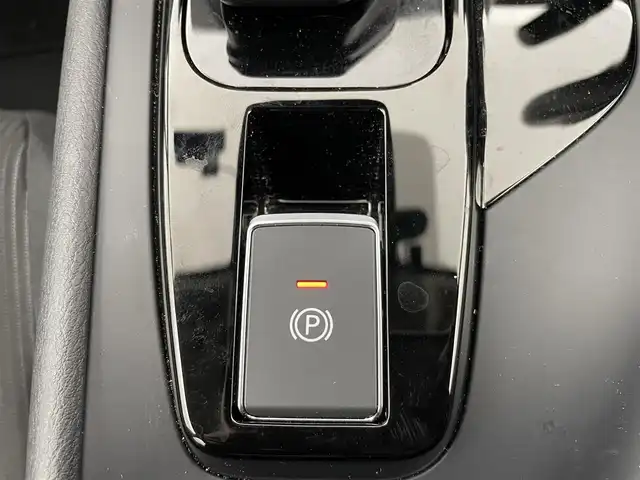 日産 ノート X 群馬県 2024(令6)年 0.6万km スーパーブラック 社外ナビ(AVIC-RZ114)/AM/FM/Bluetooth/AUX/バックカメラ/ETC/前方ドライブレコーダー/インテリジェントエマージェンシーブレーキ/踏み間違い衝突防止アシスト/標識検知機能/インテリジェントFCW（前方衝突予測警報）/LDW（車線逸脱警報）/インテリジェントDA（ふらつき警報）/インテリジェントLI （車線逸脱防止支援システム）/フロント&バックソナー/LEDヘッドライト/電動パーキングブレーキ/オートブレーキホールド/スマートキー/プッシュスタート