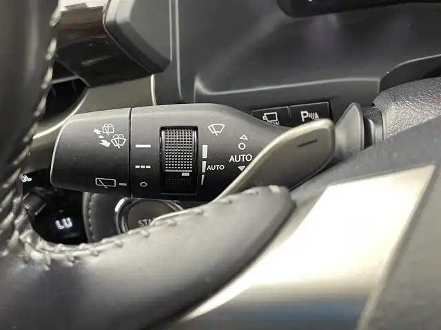 レクサス ＬＸ 570 福井県 2016(平28)年 6.8万km スターライトブラックガラスフレーク 純正ナビ/サンルーフ　/ハーマンカードンＯＰオーディオ　/フルモデリスタエアロ　/３６０°カメラ　/純正アルミホイール　/パワーバックドア　/レザーシート　/シートヒーター＆ベンチレーション　/純正ＥＴＣ２．０