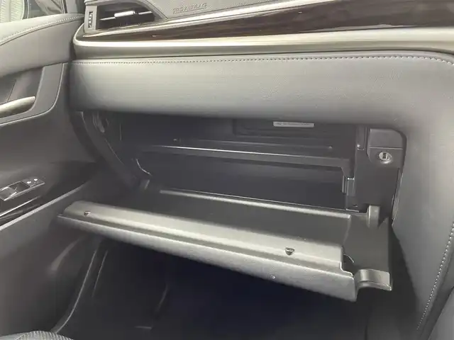 レクサス ＬＸ 570 福井県 2016(平28)年 6.8万km スターライトブラックガラスフレーク 純正ナビ/サンルーフ　/ハーマンカードンＯＰオーディオ　/フルモデリスタエアロ　/３６０°カメラ　/純正アルミホイール　/パワーバックドア　/レザーシート　/シートヒーター＆ベンチレーション　/純正ＥＴＣ２．０