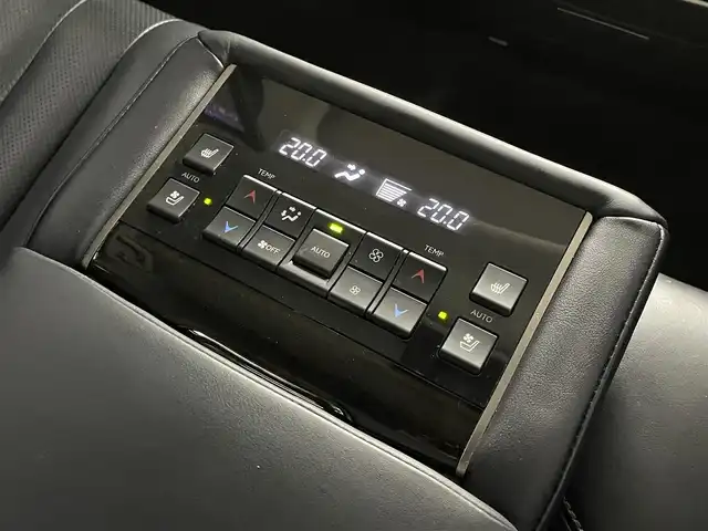 レクサス ＬＸ 570 福井県 2016(平28)年 6.8万km スターライトブラックガラスフレーク 純正ナビ/サンルーフ　/ハーマンカードンＯＰオーディオ　/フルモデリスタエアロ　/３６０°カメラ　/純正アルミホイール　/パワーバックドア　/レザーシート　/シートヒーター＆ベンチレーション　/純正ＥＴＣ２．０