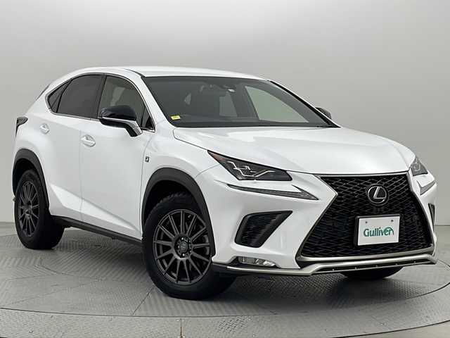 レクサス ＮＸ 300 Fスポーツ 新潟県 2018(平30)年 5.4万km ホワイトノーヴァガラスフレーク 4WD/ガラスルーフ/純正ナビ/　　フルセグ/CD/BT/AUX/バックカメラ/パワーバックドア/レーダークルーズコントロール/LEDオートライト/オートマチックハイビーム/Fフォグ/レザーシート/パワーシート/シートメモリー/シートヒーター/エアシート/純正アルミホイール付きサマータイヤ車載/ステアリングスイッチ/パドルシフト/アイドリングストップ/USBポート/ブラインドスポットモニター/スマートキー/ETC