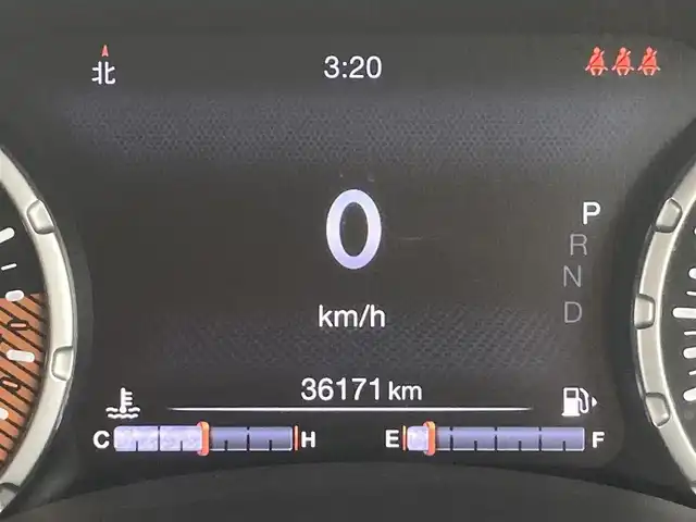 クライスラー・ジープ ジープ レネゲード リミテッド 熊本県 2020(令2)年 3.7万km 赤 ・スマートキー/・プッシュスタート/・自動緊急ブレーキ/・レーンセンス/・パークセンス/・ブラインドスポットモニター/・アダプティブヘッドライト/・クルーズコントロール/・黒革シート/・前席パワーシート/・前席シートヒーター /・ハンドルヒーター /・純正メモリナビ/　【Bluetooth・USB・AUX】/・携帯連携/　【AppleCarPlay・AndroidAuto】/・フルセグTV/・バックカメラ/・ETC/・LEDヘッドランプ/・LEDフォグランプ/・保証書/取説