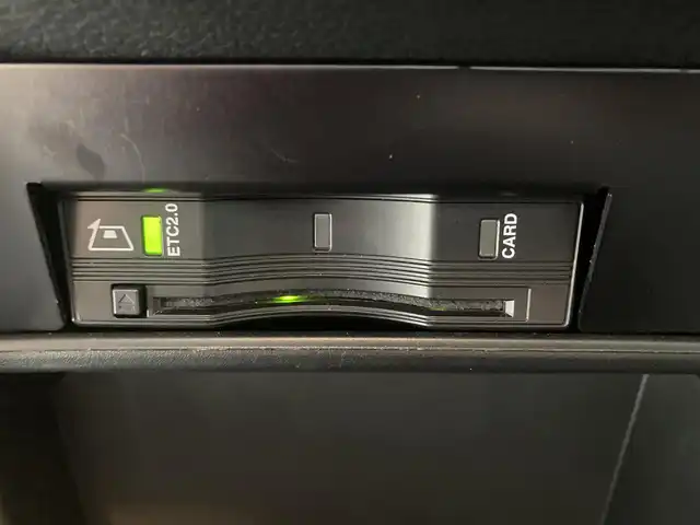 クライスラー・ジープ ジープ レネゲード リミテッド 熊本県 2020(令2)年 3.7万km 赤 ・スマートキー/・プッシュスタート/・自動緊急ブレーキ/・レーンセンス/・パークセンス/・ブラインドスポットモニター/・アダプティブヘッドライト/・クルーズコントロール/・黒革シート/・前席パワーシート/・前席シートヒーター /・ハンドルヒーター /・純正メモリナビ/　【Bluetooth・USB・AUX】/・携帯連携/　【AppleCarPlay・AndroidAuto】/・フルセグTV/・バックカメラ/・ETC/・LEDヘッドランプ/・LEDフォグランプ/・保証書/取説