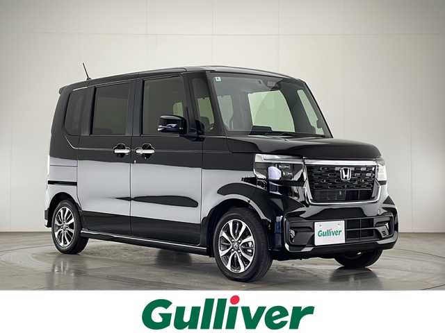 ホンダ Ｎ ＢＯＸ カスタム 宮崎県 2024(令6)年 0.3万km クリスタルブラックパール 禁煙車/純正8インチナビ/（フルセグ/Bluetooth/USB/ipod/AM/FM）/バックカメラ/ビルトインETC/片側パワースライドドア/ホンダセンシング/・衝突軽減ブレーキ（CMBS）/・先行車発進お知らせ機能/・歩行者事故低減ステアリング/・路外逸脱抑制機能/・標識認識機能/・渋滞追従機能付アダプティブクルーズコントロール（ACC）/・車線維持支援システム（LKAS）/・誤発進抑制機能/・後方誤発進抑制機能/・近距離衝突軽減ブレーキ/・急アクセル抑制機能/・パーキングセンサーシステム/・オートハイビーム/電動パーキングブレーキ/オートブレーキホールド/シートヒーター（前席）/LEDヘッドライト/LEDシーケンシャルターンランプ/充電用USBポート1口/リアサンシェード/純正フロアマット