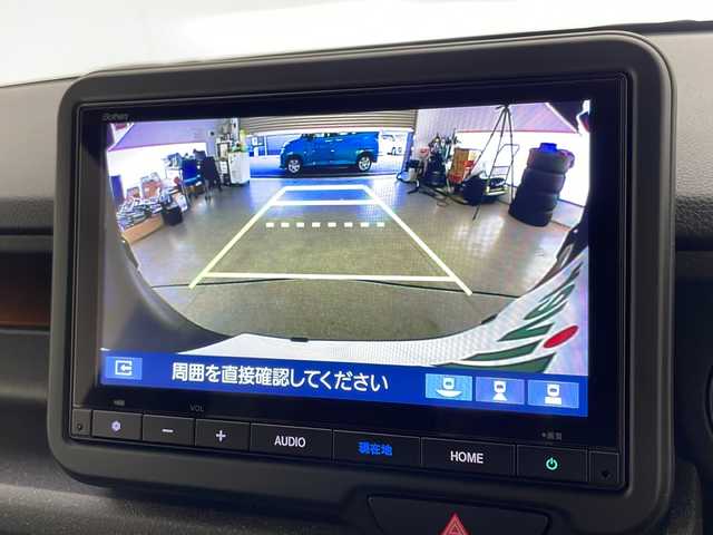ホンダ Ｎ ＢＯＸ カスタム 宮崎県 2024(令6)年 0.3万km クリスタルブラックパール 禁煙車/純正8インチナビ/（フルセグ/Bluetooth/USB/ipod/AM/FM）/バックカメラ/ビルトインETC/片側パワースライドドア/ホンダセンシング/・衝突軽減ブレーキ（CMBS）/・先行車発進お知らせ機能/・歩行者事故低減ステアリング/・路外逸脱抑制機能/・標識認識機能/・渋滞追従機能付アダプティブクルーズコントロール（ACC）/・車線維持支援システム（LKAS）/・誤発進抑制機能/・後方誤発進抑制機能/・近距離衝突軽減ブレーキ/・急アクセル抑制機能/・パーキングセンサーシステム/・オートハイビーム/電動パーキングブレーキ/オートブレーキホールド/シートヒーター（前席）/LEDヘッドライト/LEDシーケンシャルターンランプ/充電用USBポート1口/リアサンシェード/純正フロアマット
