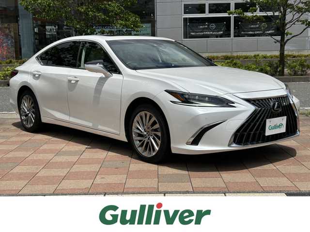 レクサス ＥＳ 300h バージョンL 福島県 2023(令5)年 1.3万km ソニッククォーツ marklevinsonサウンド/サンルーフ/純正メモリナビ/　【フルセグ/USB/BT】/バックカメラ/全周囲カメラ/ステアリングスイッチ/レーダークルーズコントロール/パドルシフト/ステアリングヒーター/LEDヘッドライト（AUTO機能付き）/　・フォグランプ/ドライブレコーダー/ビルトインETC2.0/本革シート/全席シートヒーター/前席エアシート/リアコントロールパネル/リア3面サンシェード/電動リアゲート/社外フロアマット/コンビハンドル/ブラインドスポットモニター/パーキングアシスト/レーンキープアシスト/コーナーセンサー/スペアキー/カードキー/横滑り防止機能/衝突軽減システム/ヘッドアップディスプレイ/シートメモリー/アイドリングストップ