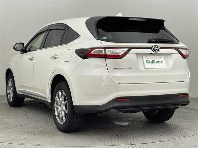 トヨタ ハリアー プログレス 道央・札幌 2018(平30)年 3.8万km ホワイトパールクリスタルシャイン ・４WD/・JBLサウンド/・純正9インチナビ/　CD/DVD/SD/BT/フルセグ/・パノラミックビューモニター/・ビルトインETC/・ドライブレコーダー/・プリクラッシュセーフティ/・レーダークルーズコントロール/・レーンキープアシスト/・クリアランスソナー/・オートハイビーム/・ハーフレザーシート/・D席パワーシート/・パワーバックドア/・LEDヘッドライト/・フォグライト/・オートライト/・プッシュスタート/・スマートキー/・純正フロアマット/・ドアバイザー