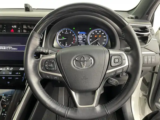 トヨタ ハリアー プログレス 道央・札幌 2018(平30)年 3.8万km ホワイトパールクリスタルシャイン ・４WD/・JBLサウンド/・純正9インチナビ/　CD/DVD/SD/BT/フルセグ/・パノラミックビューモニター/・ビルトインETC/・ドライブレコーダー/・プリクラッシュセーフティ/・レーダークルーズコントロール/・レーンキープアシスト/・クリアランスソナー/・オートハイビーム/・ハーフレザーシート/・D席パワーシート/・パワーバックドア/・LEDヘッドライト/・フォグライト/・オートライト/・プッシュスタート/・スマートキー/・純正フロアマット/・ドアバイザー