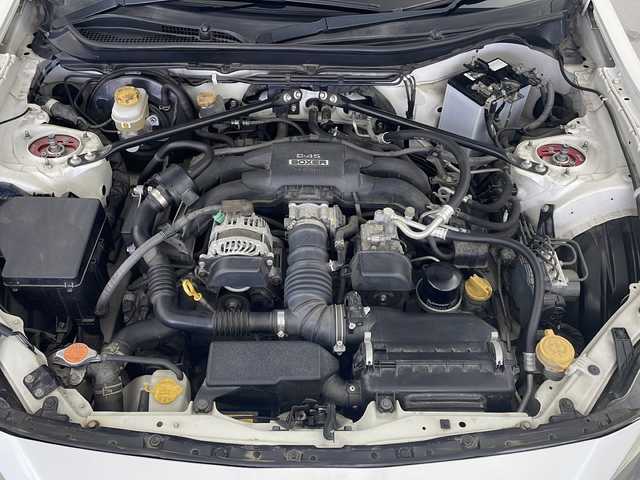 トヨタ ８６ GT 岐阜県 2012(平24)年 7万km サテンホワイトパール TRDフルエアロ/BLITZ車高調　DAMPER　ZZ-R/社外ナビ/CD　DVD　USB/Bluetooth/フルセグTV/ドライブレコーダー/バックカメラ/左右独立エアコン/HIDヘッドライト/オートライト/純正フロアマット/ドアバイザー/ETC/純正17インチアルミホイール