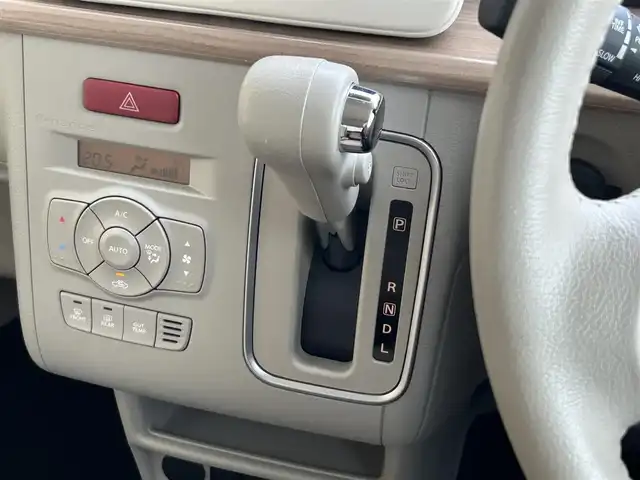 スズキ ラパン X 静岡県 2021(令3)年 4.3万km シフォンアイボリーM デュアルセンサーブレーキサポート/カロッツェリアナビ/フルセグＴＶ/ＤＶＤ再生/前後ドラレコ/プッシュスタート/前席シートヒーター/スマートキー/パーキングセンサー/ＨＩＤヘッドライト/純正１４ＡＷ