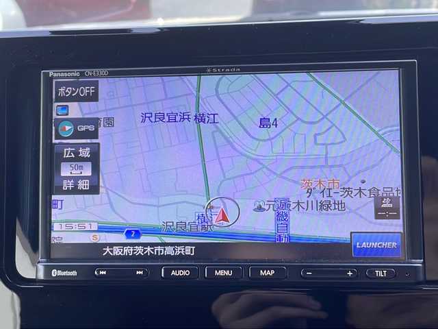 トヨタ ノア ハイブリッド X 大阪府 2023(令5)年 1.6万km ホワイトパールクリスタルシャイン 社外ナビ/【CD/DVD/Bluetooth/TV】/トヨタセーフティセンス/レーダークルーズコントロール/レーンキープアシスト/衝突軽減ブレーキ/クリアランスソナー/先行車発進警報/ロードサインアシスト/オートハイビーム/革調シートカバー/LEDヘッドライト/ビルトインETC/前後ドラレコ/フロアマット