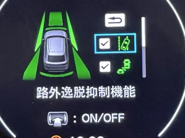 ホンダ ヴェゼル ハイブリッド e:HEV Z 愛知県 2025(令7)年 0.1千km クリスタルブラックパール 登録済未使用車　/純正９インチナビ　/（FM/AM/Bluetooth/USB/CarPlay/フルセグTV)/ホンダセンシング　/　　-衝突軽減ブレーキ/　　-誤発進抑制機能/　　-路線逸脱抑制機能/　　-アダプティブクルーズコントロール/　　-車線維持支援システム/　　-先行車発進お知らせ機能/　　-標識認識機能/　　-オートハイビーム/ワイヤレス充電　/シートヒーター　/ビルトインＥＴＣ２．０　/電動バックドア　/ステアリングヒーター　/ブラインドスポットモニター　/バックカメラ　/パドルシフト　/ソナー/プッシュスタート/　　-スマートキー