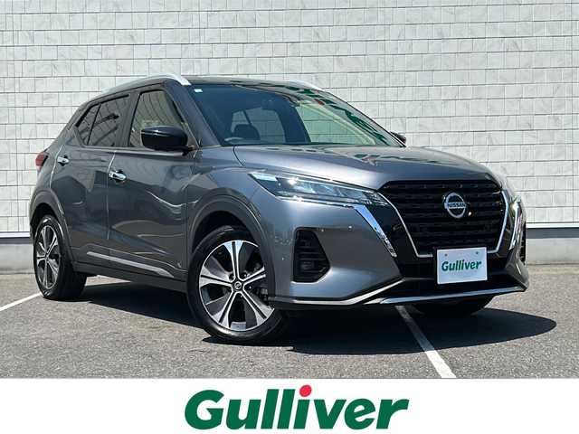 日産 キックス X 栃木県 2020(令2)年 6万km ダークメタルグレー/ピュアブラック 2トーン 純正SDナビ/Bluetooth CD DVD/TV フルセグ/アラウンドビューモニター/プロパイロット/インテリジェントルームミラー/ルーフレール/ETC/ドライブレコーダー/コーナーセンサー/レーンキープアシスト/LEDヘッドライト/オートライト/衝突被害軽減システム/取扱説明書