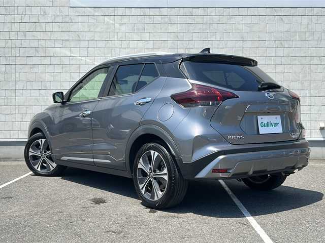 日産 キックス X 栃木県 2020(令2)年 6万km ダークメタルグレー/ピュアブラック 2トーン 純正SDナビ/Bluetooth CD DVD/TV フルセグ/アラウンドビューモニター/プロパイロット/インテリジェントルームミラー/ルーフレール/ETC/ドライブレコーダー/コーナーセンサー/レーンキープアシスト/LEDヘッドライト/オートライト/衝突被害軽減システム/取扱説明書