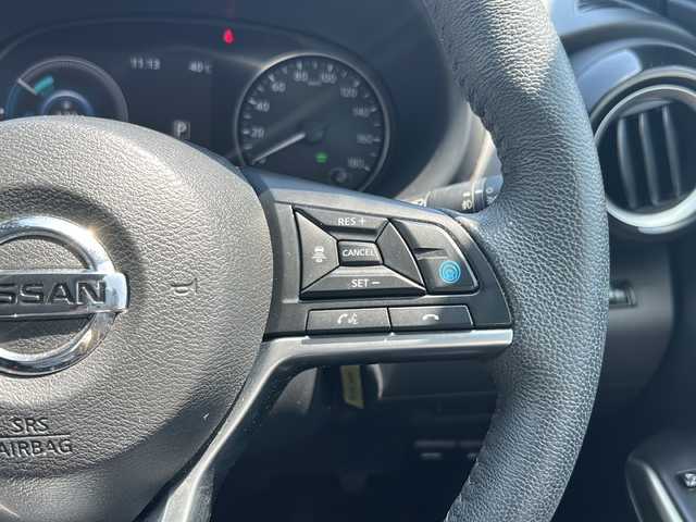 日産 キックス X 栃木県 2020(令2)年 6万km ダークメタルグレー/ピュアブラック 2トーン 純正SDナビ/Bluetooth CD DVD/TV フルセグ/アラウンドビューモニター/プロパイロット/インテリジェントルームミラー/ルーフレール/ETC/ドライブレコーダー/コーナーセンサー/レーンキープアシスト/LEDヘッドライト/オートライト/衝突被害軽減システム/取扱説明書