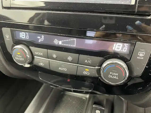 日産 エクストレイル ハイブリッド 20X 富山県 2018(平30)年 2.4万km ガーネットレッド 4WD/純正SDナビ(FM/AM/CD/DVD/BT)/フルセグTV/全方位カメラ/プロパイロット/レーダークルーズコントロール/ETC/パワーバックドア/全席シートヒーター/ハーフレザーシート/プッシュスタート/スマートキー/デジタルインナーミラー/電動パーキングブレーキ/オートブレーキホールド/ステアリングスイッチ/ダウンヒルアシストコントロール/前後コーナーセンサー/純正フロアマット/ルーフレール/純正18インチAW/LEDヘッドライト/取扱説明書