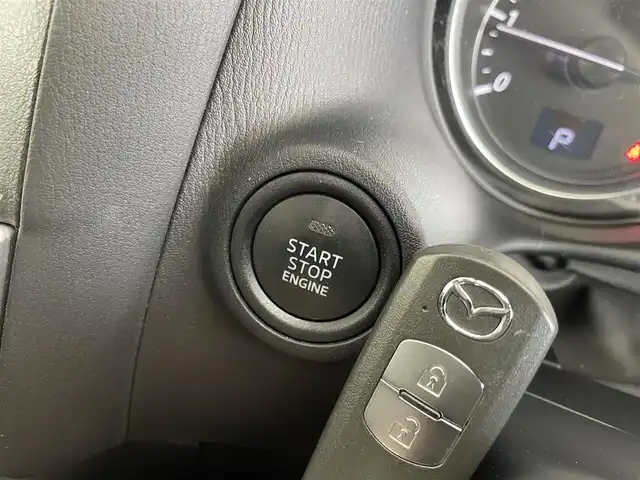 マツダ ＣＸ－５ XD Lパッケージ 群馬県 2016(平28)年 3.7万km クリスタルホワイトパールマイカ 純正メモリーナビ　バックカメラ　レーダークルーズコントロール　ＢＳＭ　ＬＥＤ　ＡＨＢ　純正１９インチアルミホイール　ステアリングリモコン　ドライブレコーダー　ＥＴＣ　スマートキー　スペアキー　禁煙車